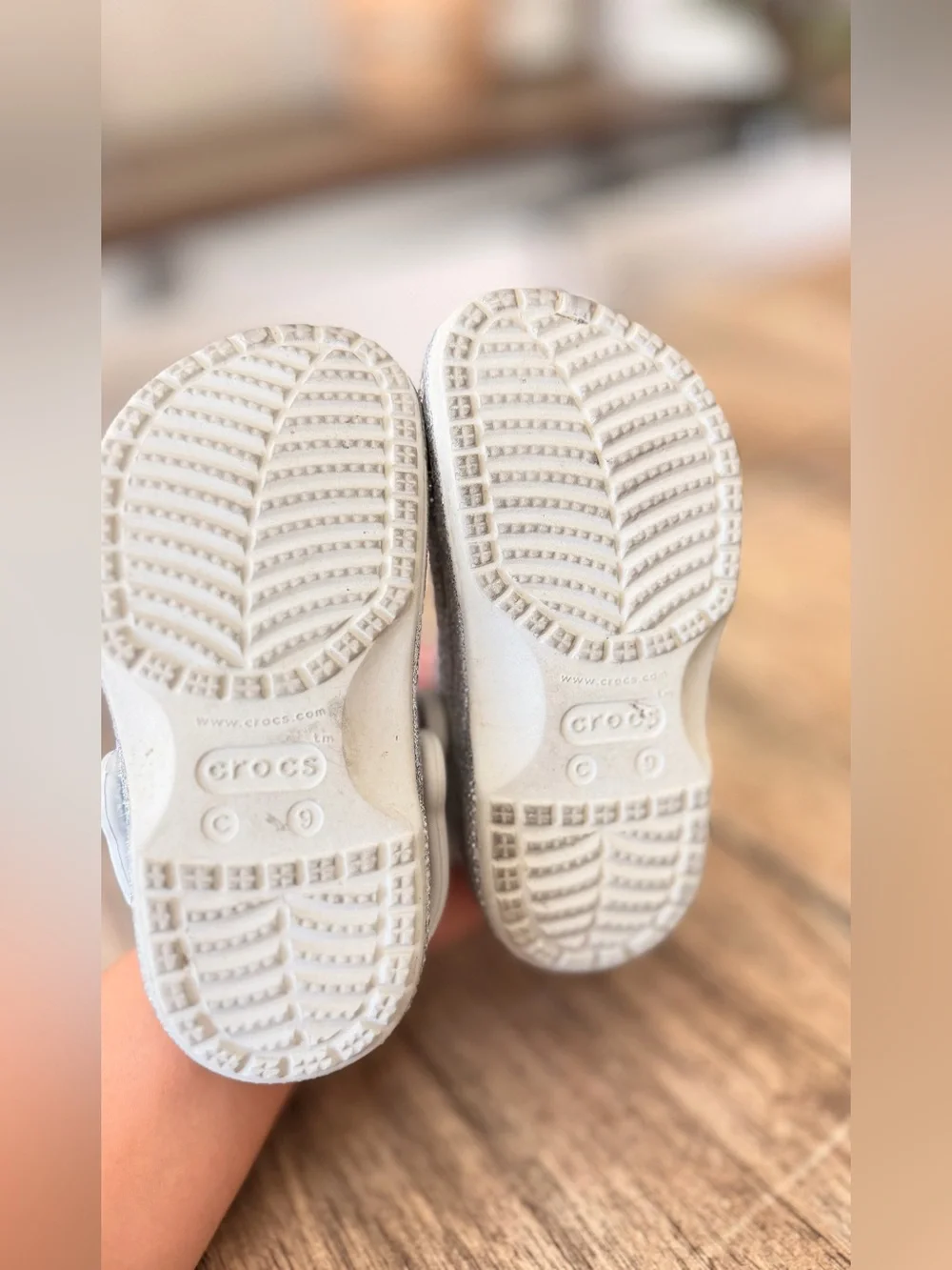 CROCS Kids Sparkle Glitter Clogs - Silver Holographic c-9
